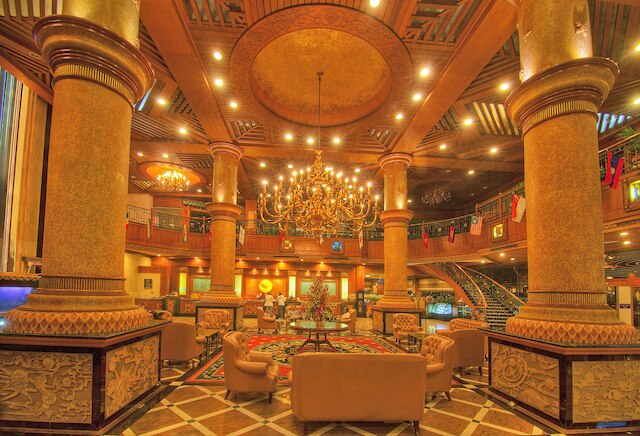 プラネット ホリデイ ホテル & レジデンス