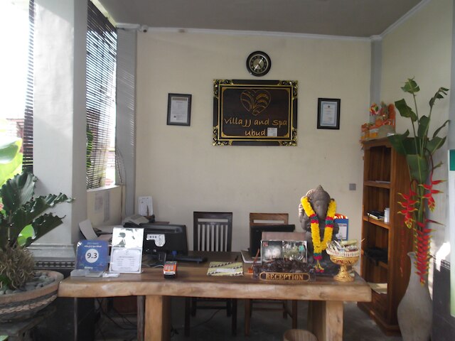 ヴィラ JJ アンド スパ ウブド