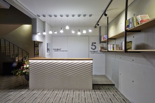 ホテル ザ メイ