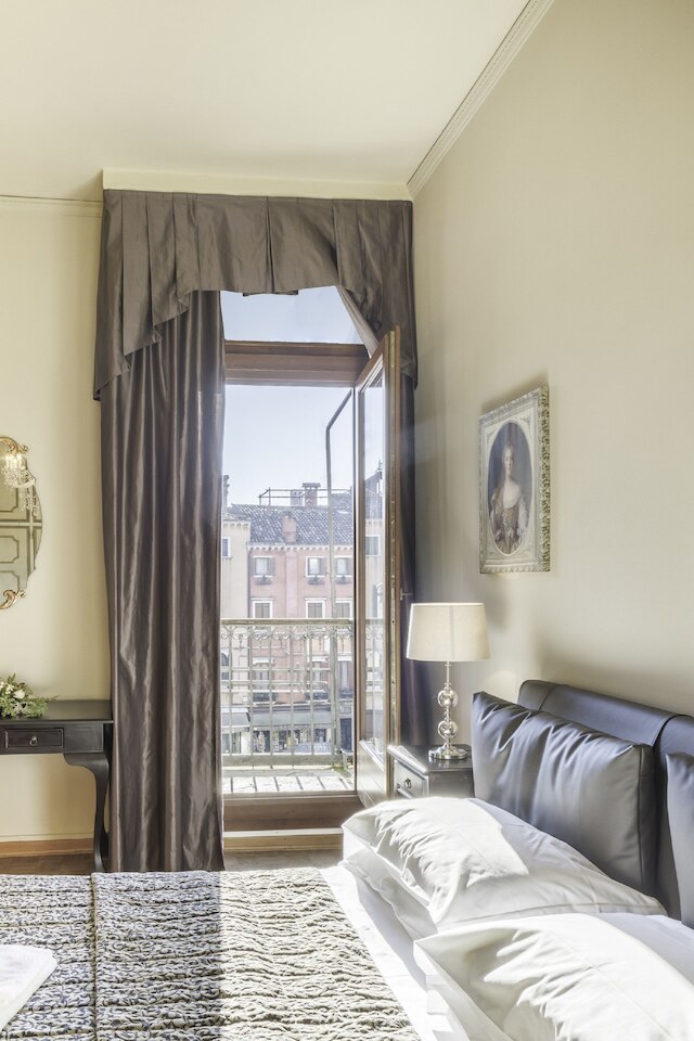 リアルト カナル ビュー ウィズ テラス アンド バルコニー