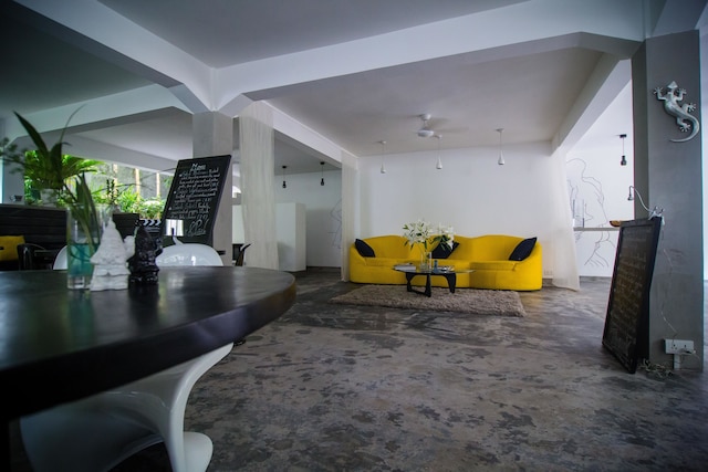 アーサー & ポール - ケイター トゥー メン