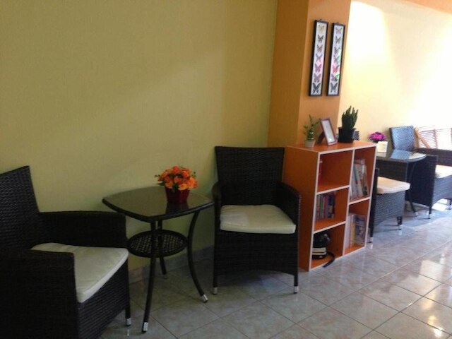 ジャストチルイン - ホステル