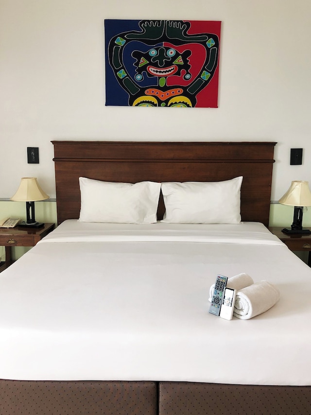 サタス コート 1