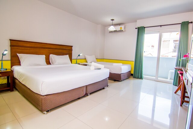 サタス コート 1