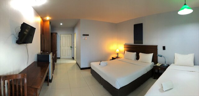 サタス コート 1