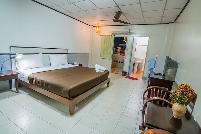 サタス コート 3