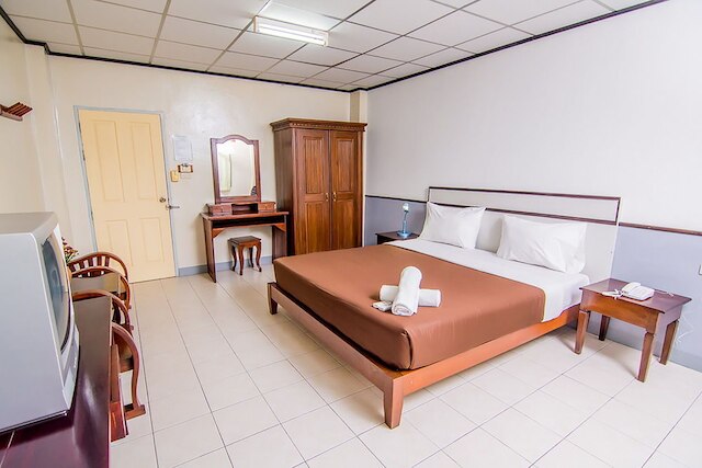 サタス コート 3