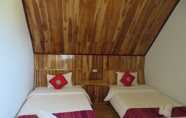 ナムカン リバーサイド ホテル