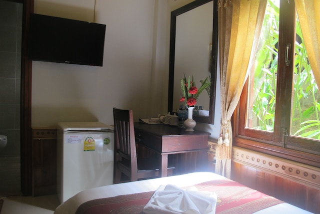 ゴールデン ロータス プレイス