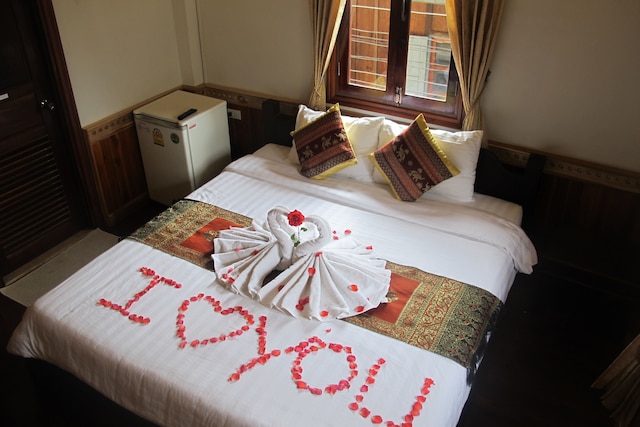 ゴールデン ロータス プレイス