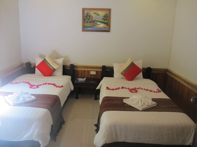 ゴールデン ロータス プレイス