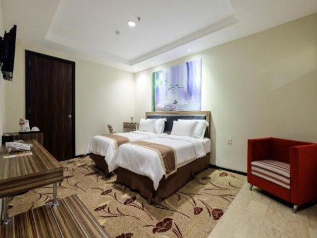 トラベラーズ ホテル ピニシ