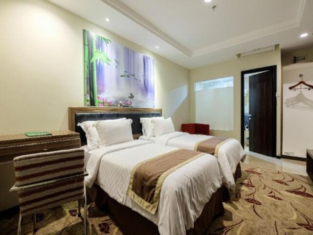 トラベラーズ ホテル ピニシ