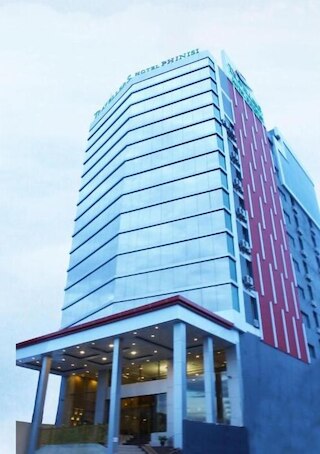 トラベラーズ ホテル ピニシ