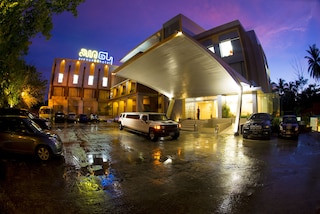 アベニュー 64 ホテル