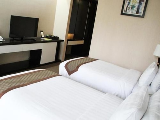 アベニュー 64 ホテル