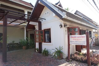 マニ ホーム ゲストハウス