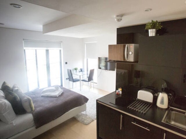 ルーム ホームステイ