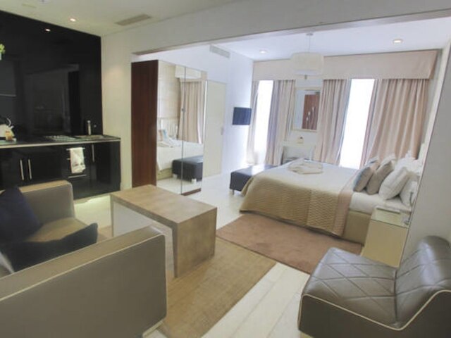 ルーム ホームステイ