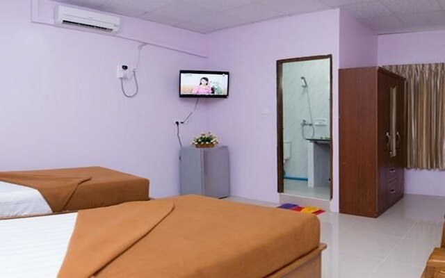 アウン タ ピイ ホテル 3