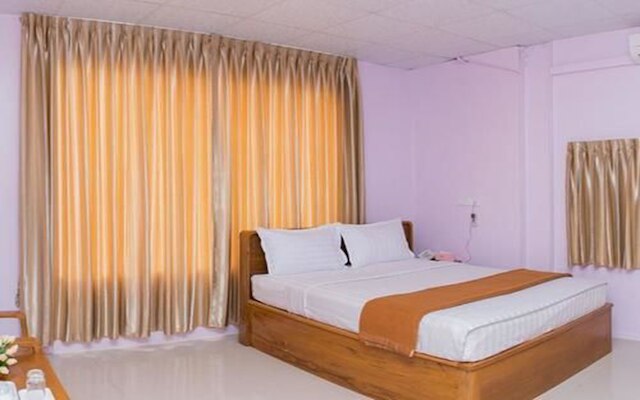 アウン タ ピイ ホテル 3