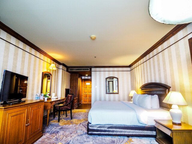 ツイン ロータス ホテル