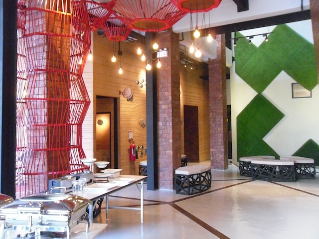 シー クレスト バイ ジョムティエン