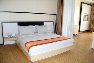 ホテル ブアナ レスタリ