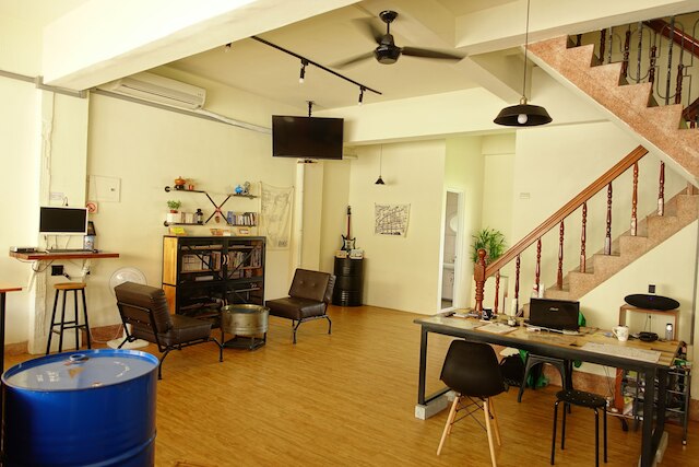 嘉義プティ ホステル (嘉義小青旅背包客民宿)