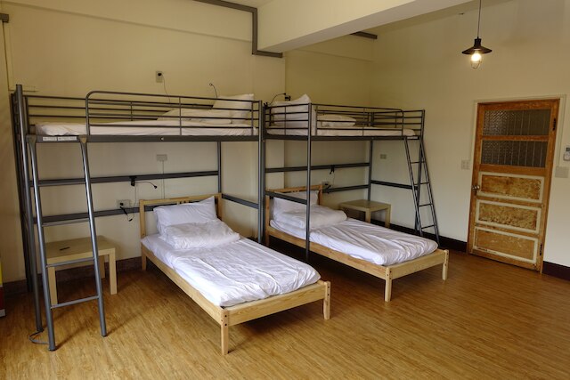 嘉義プティ ホステル (嘉義小青旅背包客民宿)