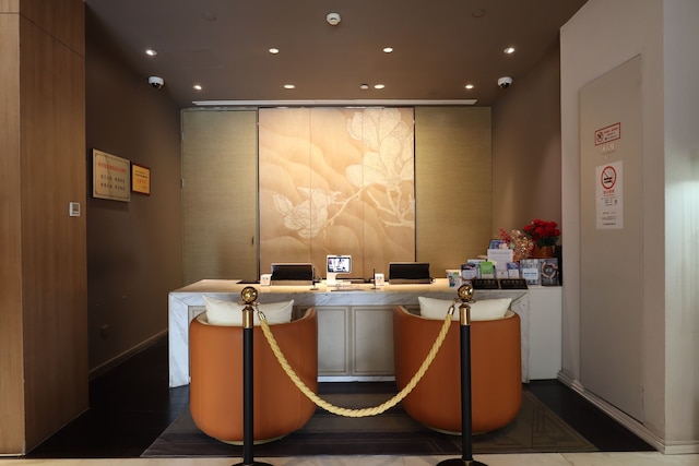 ジンジャン メトロポロ ホテル クラシック 上海 ジンガン (錦江都城上海達華經典酒店)