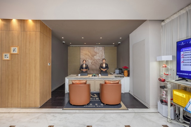 ジンジャン メトロポロ ホテル クラシック 上海 ジンガン (錦江都城上海達華經典酒店)