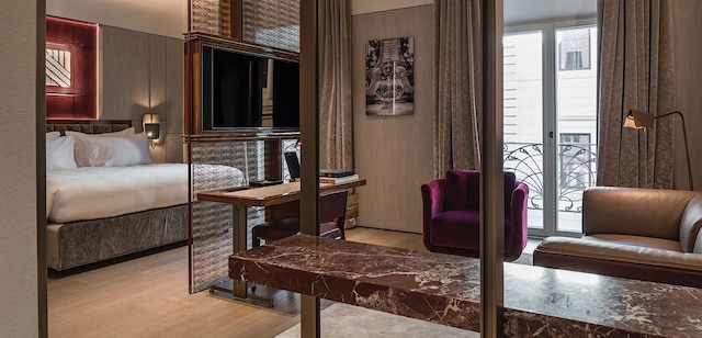 フェンディ プライベート スイーツ