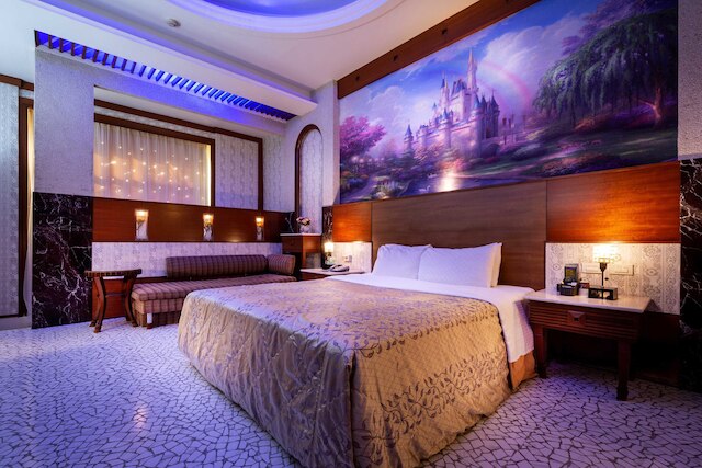 キング & プリンセス モーテル - ジェン カン (国妃鹰堡健康馆)