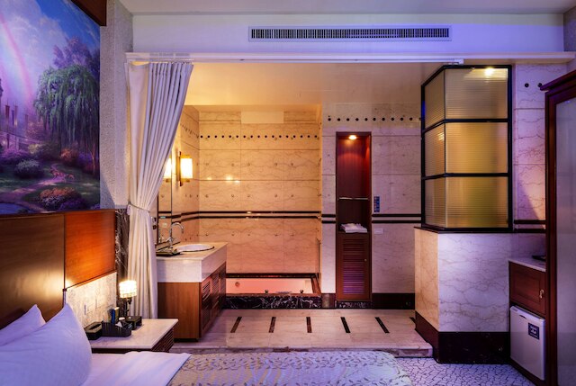 キング & プリンセス モーテル - ジェン カン (国妃鹰堡健康馆)