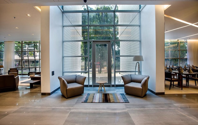 スペース アパートメンツ