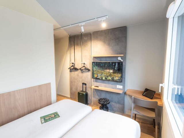 イビス バジェット レンヌ セッソン