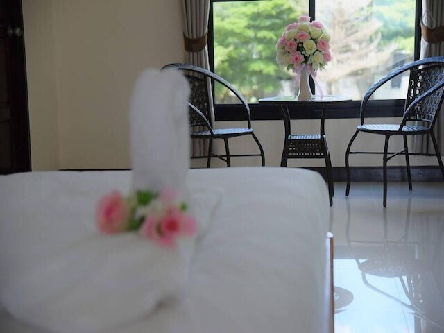 BH プレイス アパートメント