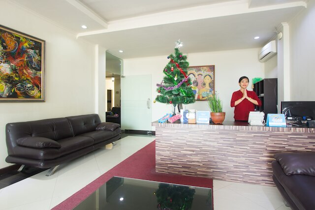 マキシ ホテル クドンガナン