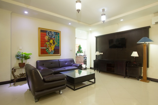 マキシ ホテル クドンガナン