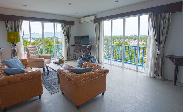 ザ ブリッジ レジデンス ホテル