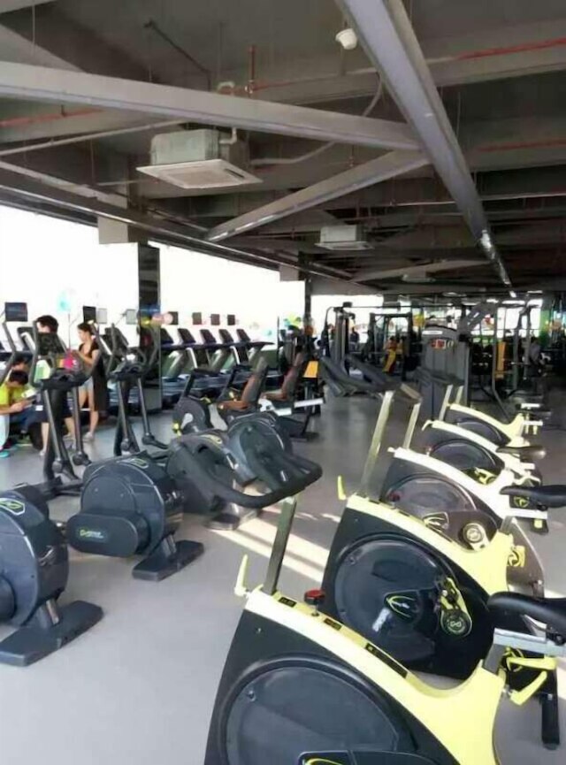 アイチンハイ ホテル (爱琴海酒店)