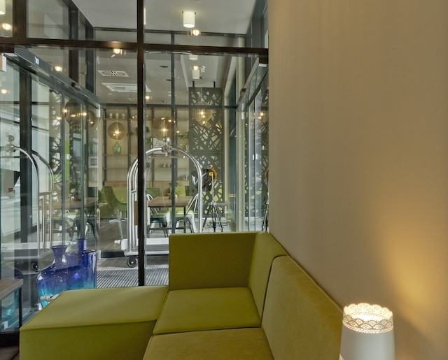 スーパー 8 バイ ウィンダム ミュンヘン シティ ウェスト