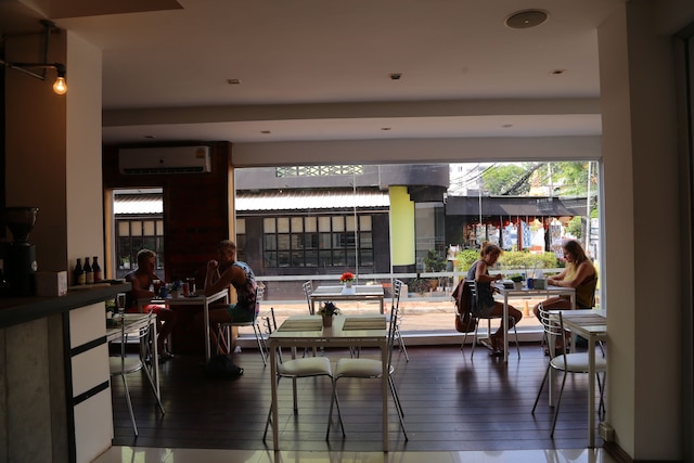 ラオ シルク ホテル