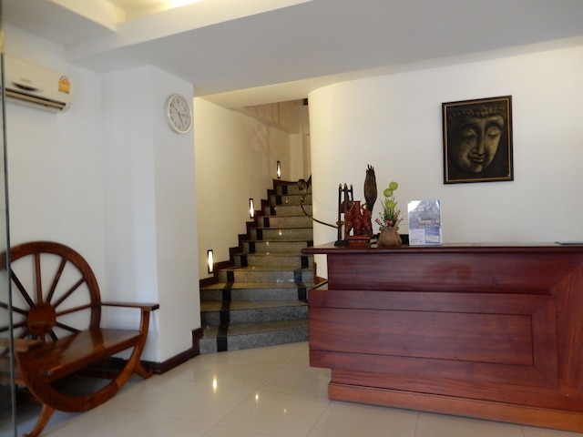 ラオ シルク ホテル