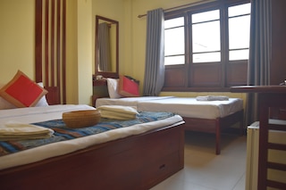 ラオ シルク ホテル