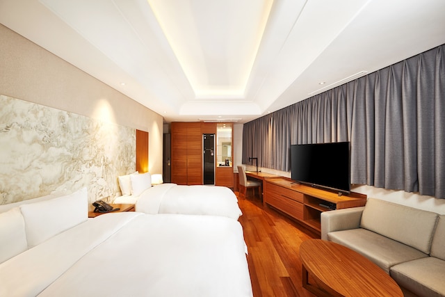 アーバン ホテル