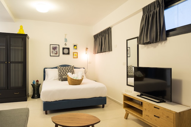 ミスター プロムナード - バイ テLV2 ゴー