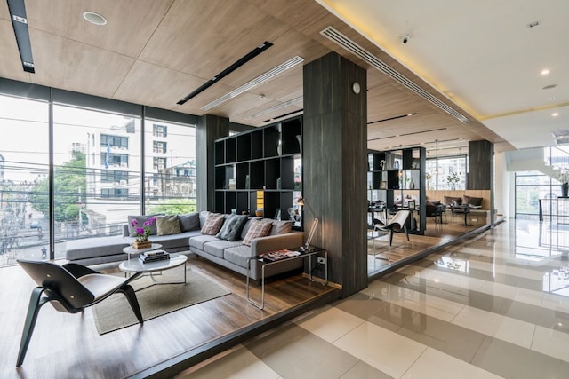 ザ レジデンス オン トンロー バイ UHG