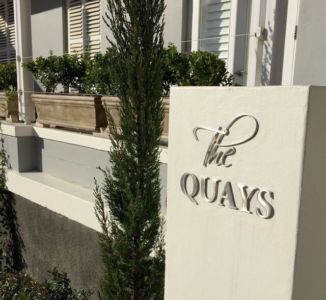 ザ マジェスティック アパートメント